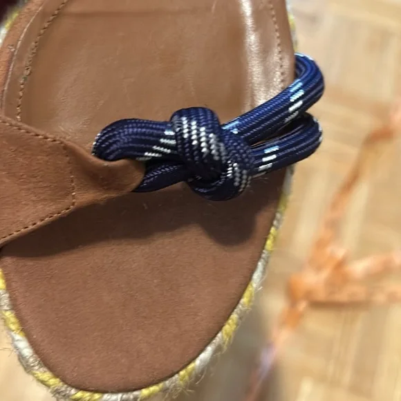 Malone - Picture 16 of 16